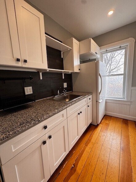 Foto del edificio - 129 Allston St