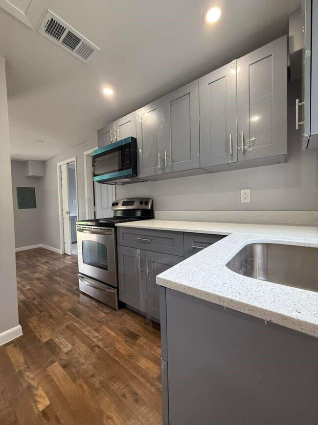 Foto del edificio - 4265 SW 62nd Ave