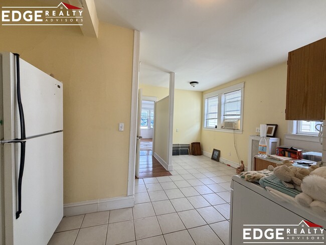 Photo - 232 Foster St Apartment