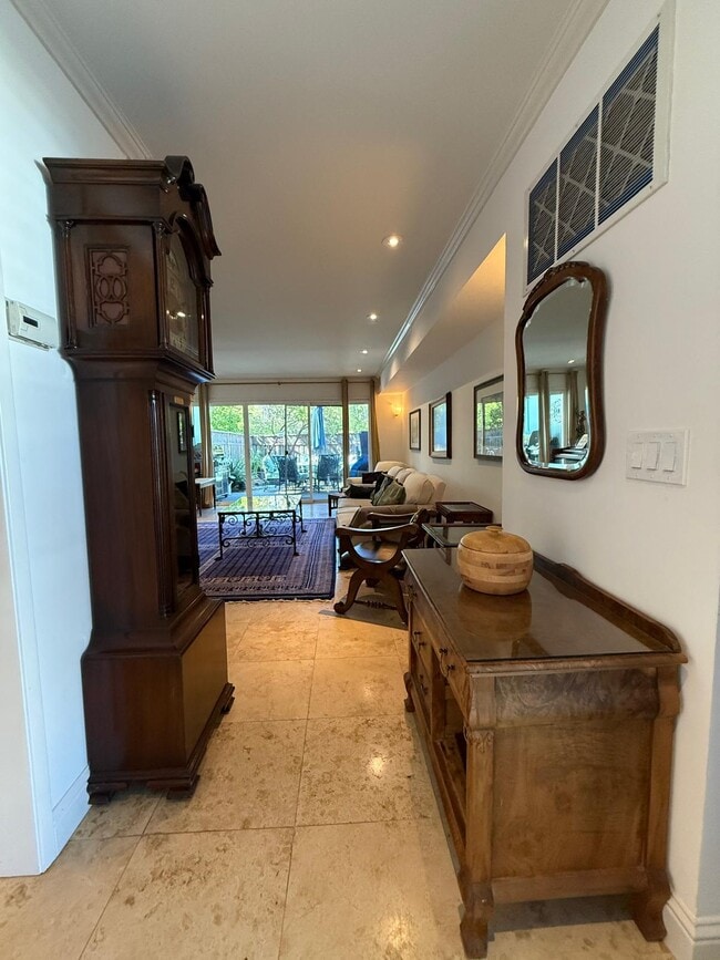 Building Photo - 39 Porto Bello Dr