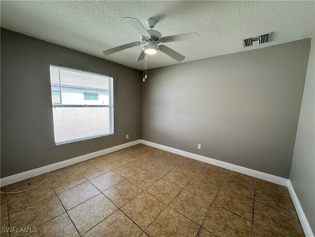 Foto del edificio - 202 NW 30th Terrace