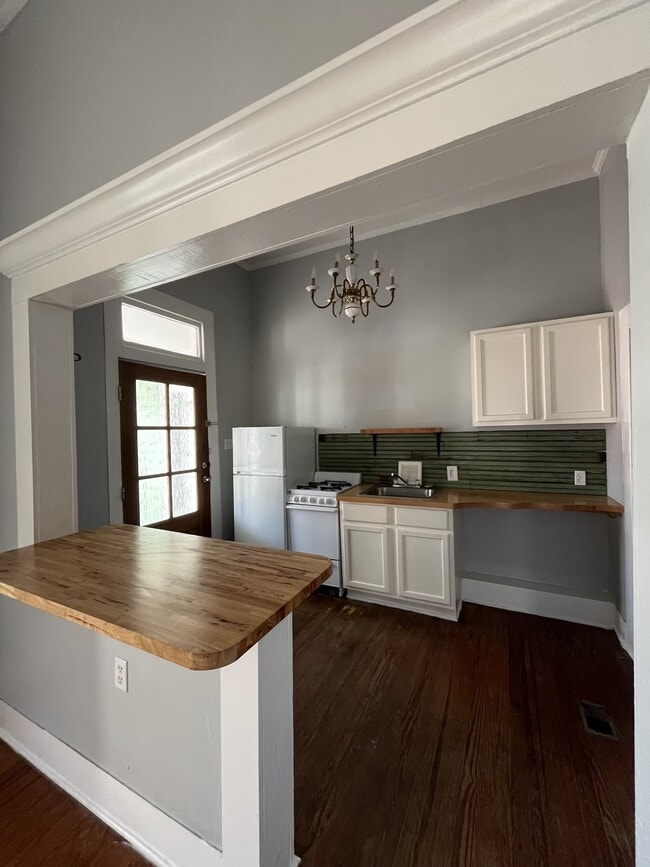 Foto del edificio - 104 N 11th Ave