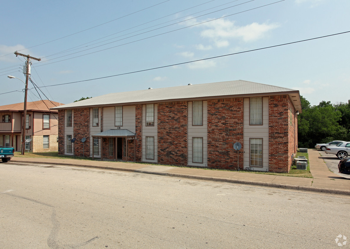 Primary Photo - Pebble Creek Apartments