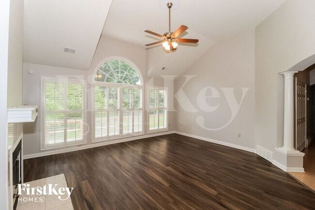 Foto del edificio - 1816 Candle Ridge Cove