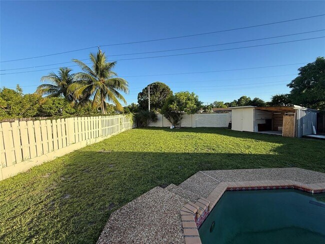 Foto del edificio - 2451 SW 86th Ave