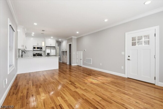 Foto del edificio - 109 N 2nd St