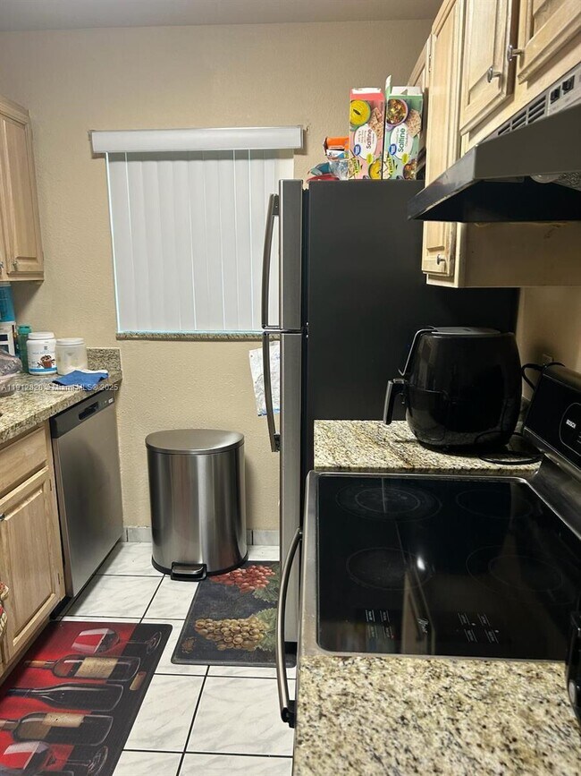 Foto del edificio - 10370 SW 220th St