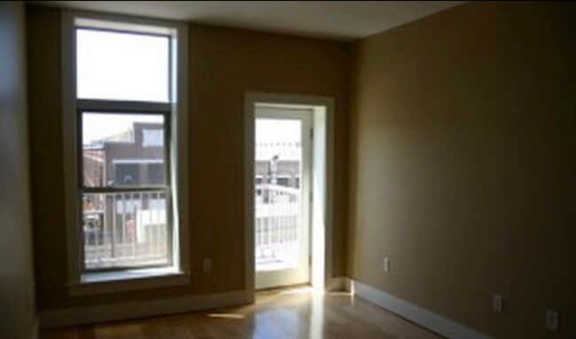 Building Photo - 529 Bogart Pl