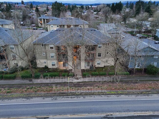 Foto del edificio - 501 Catron St N