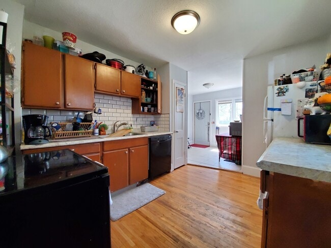 Building Photo - 1252 4th St NE
