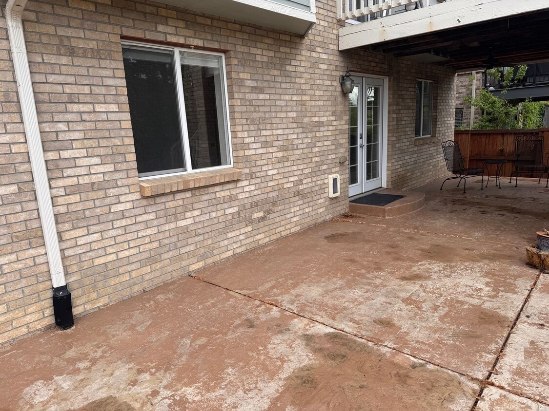 1 Bedroom 1 bathroom basement unit in Erie. - 1 Bedroom 1 bathroom basement unit in Erie.