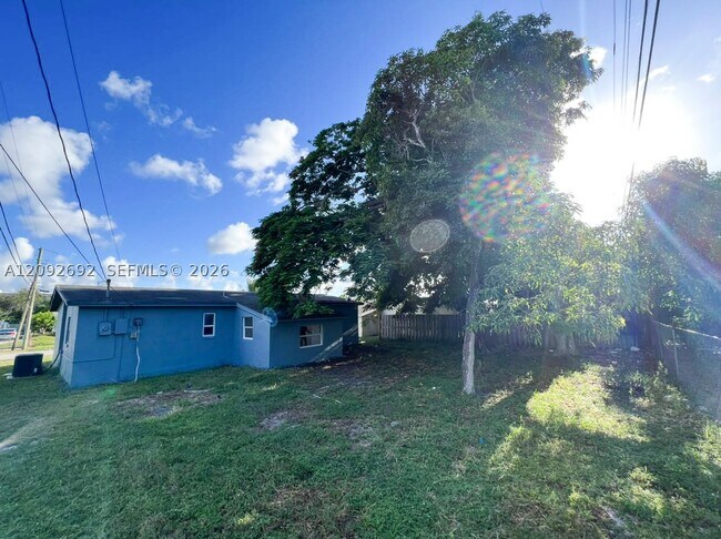 Foto del edificio - 3461 NW 17th St