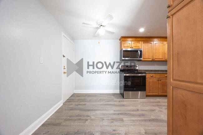 Foto del edificio - 307 W Main St