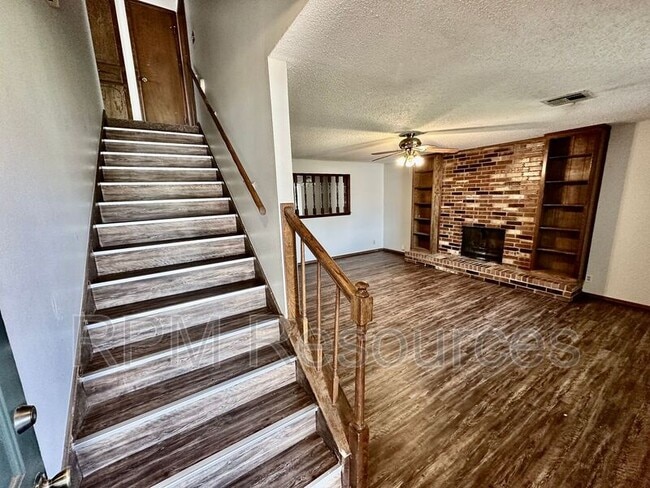 Photo - 1000 Juno Cir House