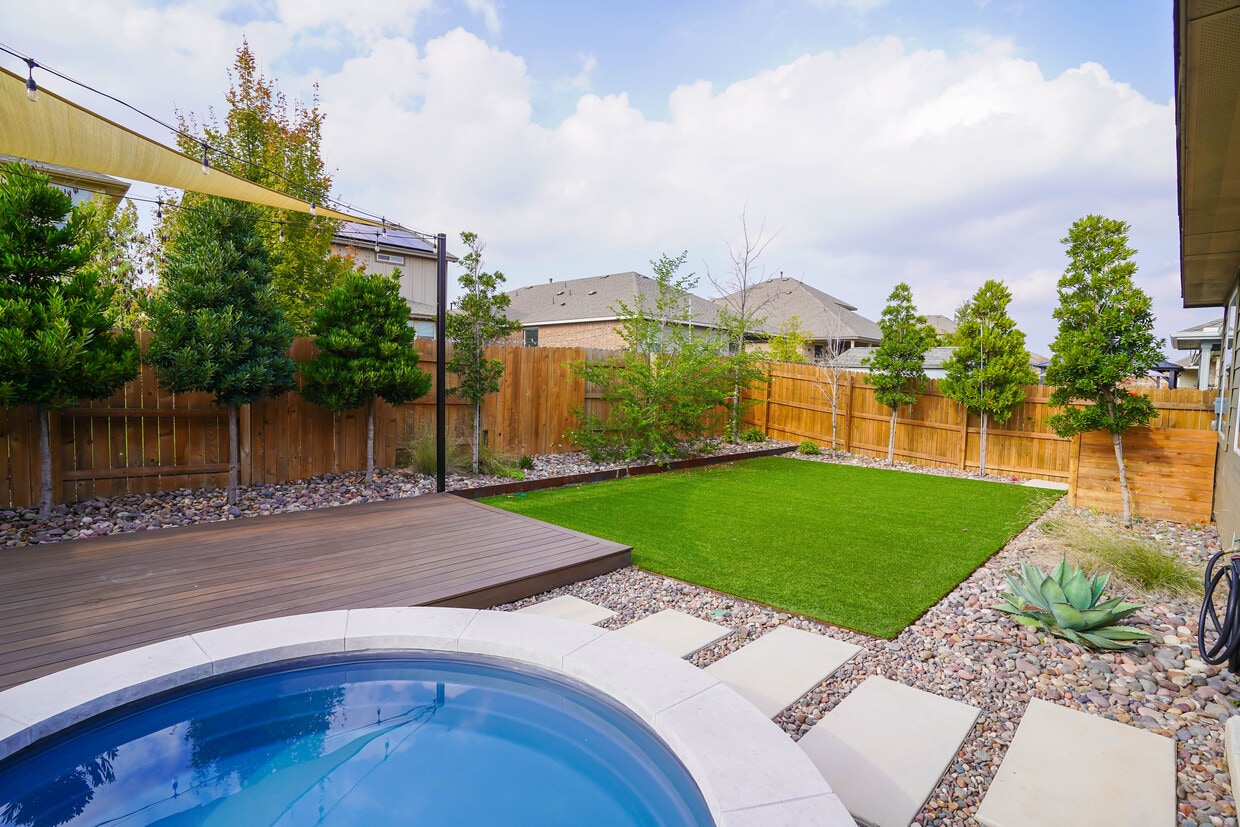 Foto principal - 9312 Margaret Jewel Ln