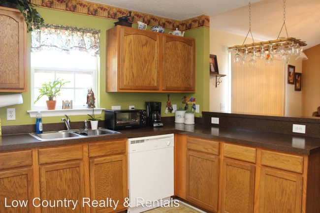 Building Photo - 3 br, 2 bath House - 53 Sandy Pointe Drive