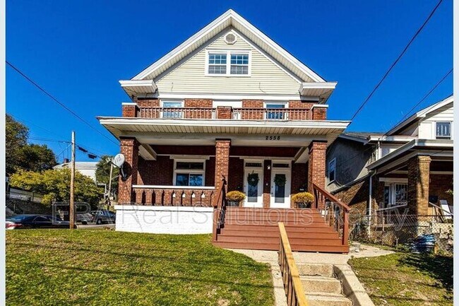 Building Photo - 2558 Warsaw Ave