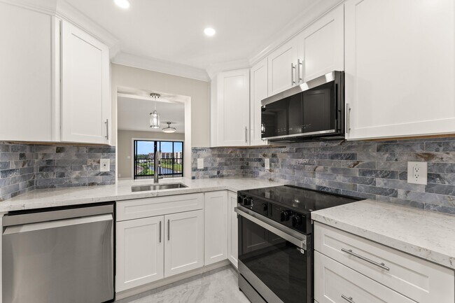 Building Photo - 14476 Amberly Ln