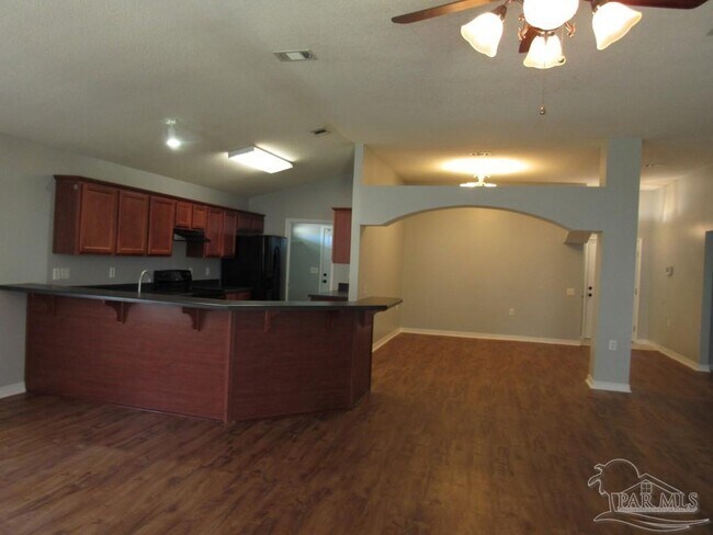 Foto del edificio - 2310 Tall Oak Dr
