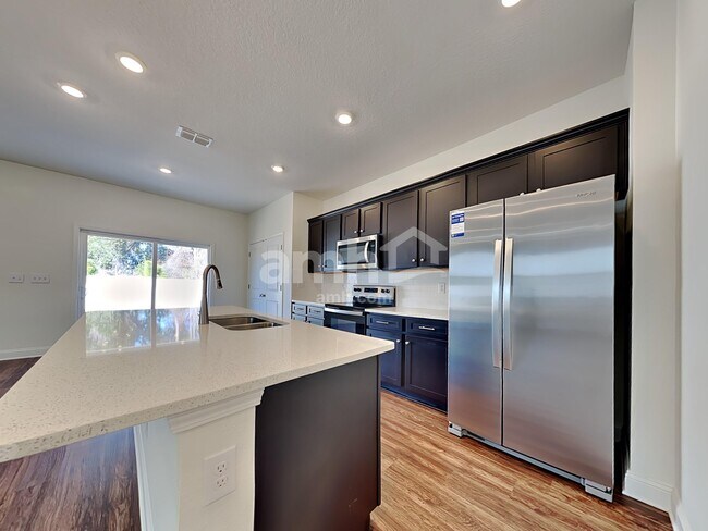 Foto del edificio - 127 Onate Cir