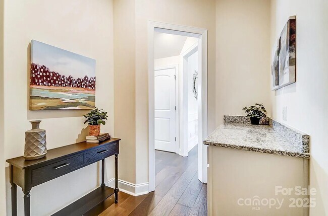 Building Photo - 11144 Limehurst Pl