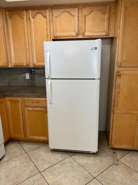 Foto del edificio - 9872 Shirley Gardens Dr