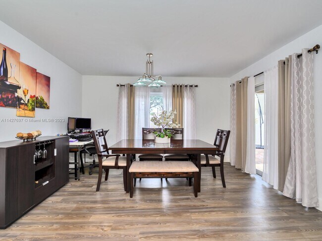 Foto del edificio - 12517 SW 53rd Ct