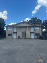 Building Photo - 104 Milann St