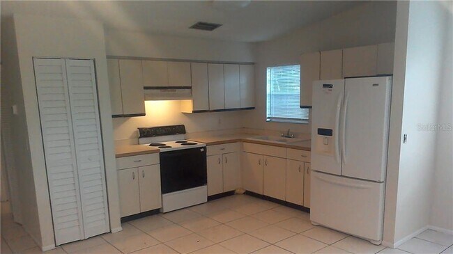 Building Photo - 1625 82nd St Ct E