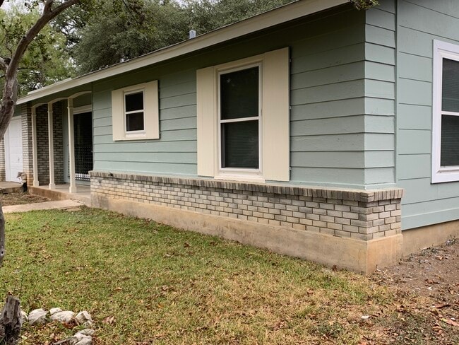 Building Photo - 3810 Warpath St