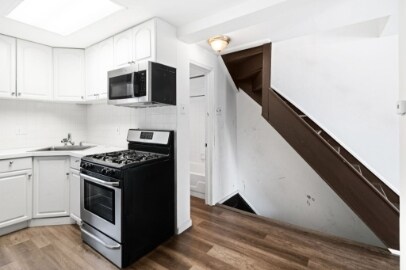 Foto del edificio - 533 E Girard Ave