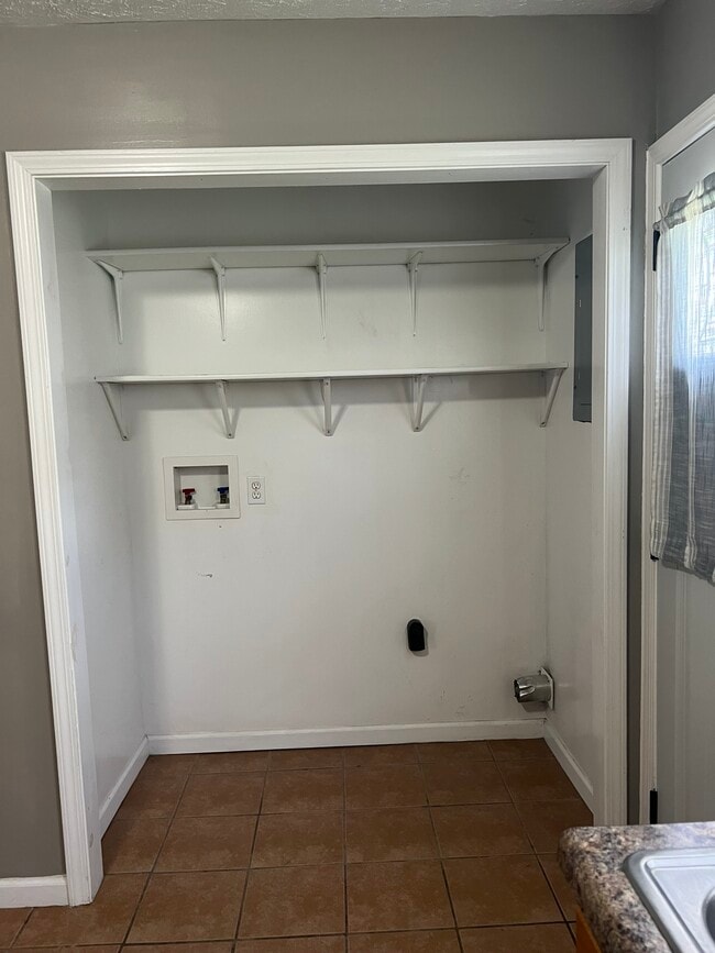 Laundry Station - 654 N Hoke Ave