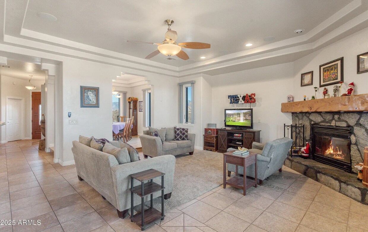 Primary Photo - 4290 S Silva Dr
