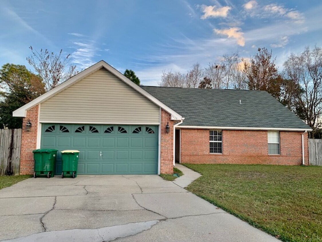 Foto principal - 4 Bedroom 3 Bathroom 2 Car Garage Beautifu...