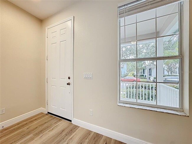 Building Photo - 14746 Clarkson Dr