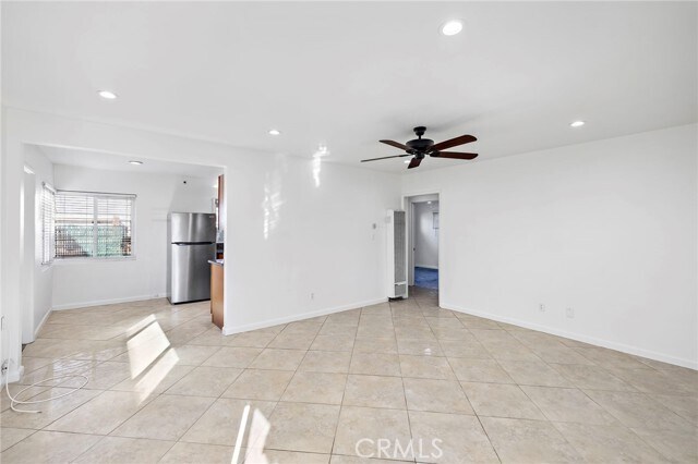 Foto del edificio - 128 W Escalones