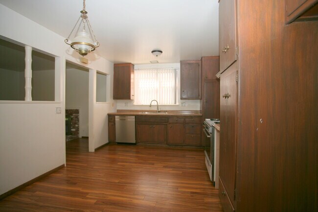 Foto del edificio - 3Br 2Ba Single level Home