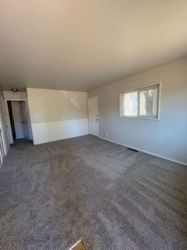 Foto del edificio - 2 bedroom duplex - Illinois