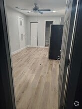 Building Photo - 9205 Georgian Dr