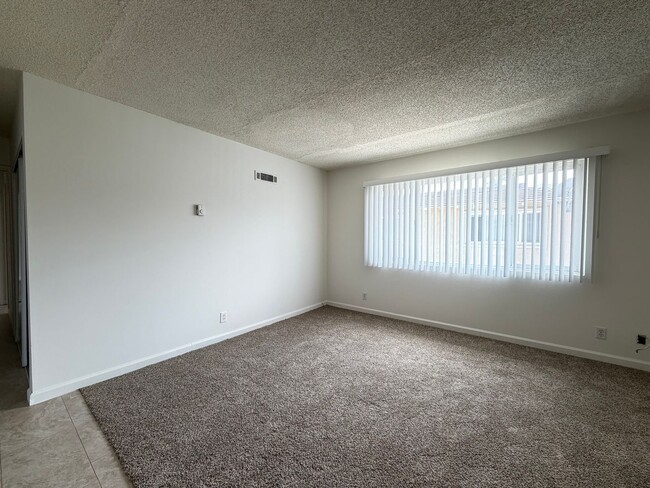Building Photo - 4115 Hilaria Way