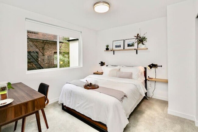 Foto del edificio - 632 10th Ave E