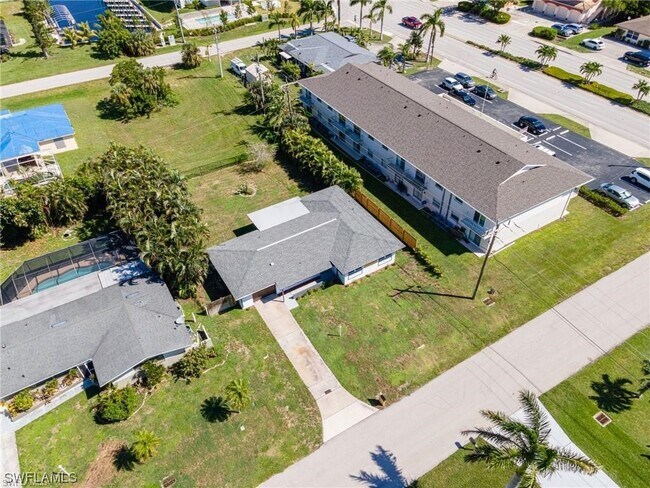 Building Photo - 737 Sesame Ct