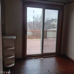 Foto del edificio - 4654 E 90th St