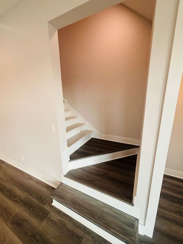 Building Photo - 87 Tournay Cir