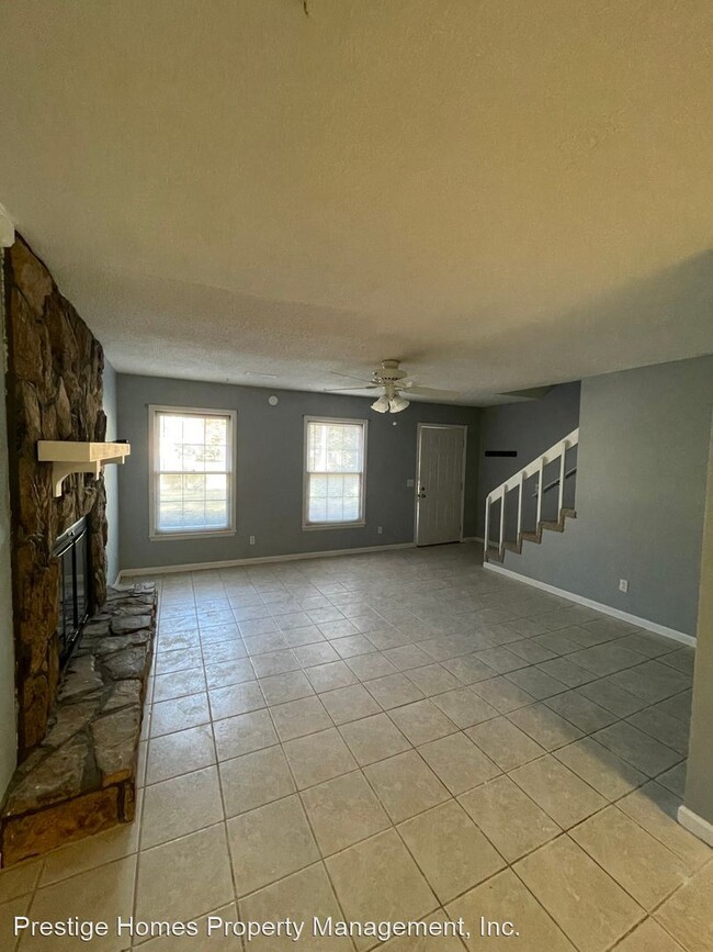Building Photo - 3 br, 2 bath House - 110 Crestview