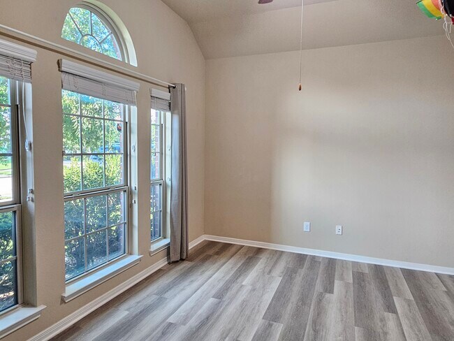 Sala de estudio - 18511 Cypress Steppe Ln