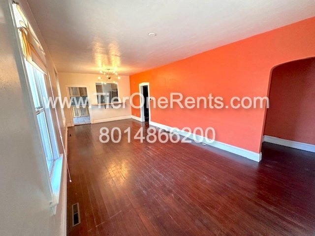 Foto del edificio - This property offers a NO DEPOSIT option available for qualified renters!