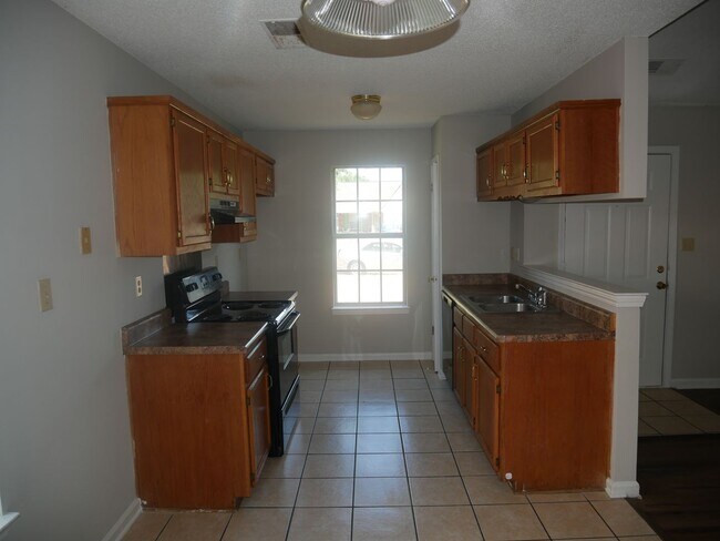 Foto del edificio - 2755 Hampden Cove