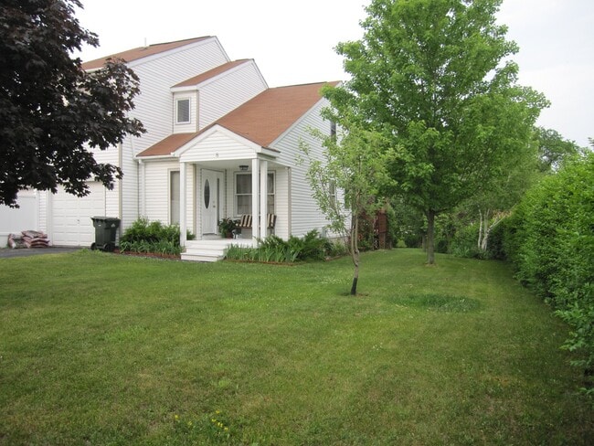 Building Photo - 8 Cindy Way