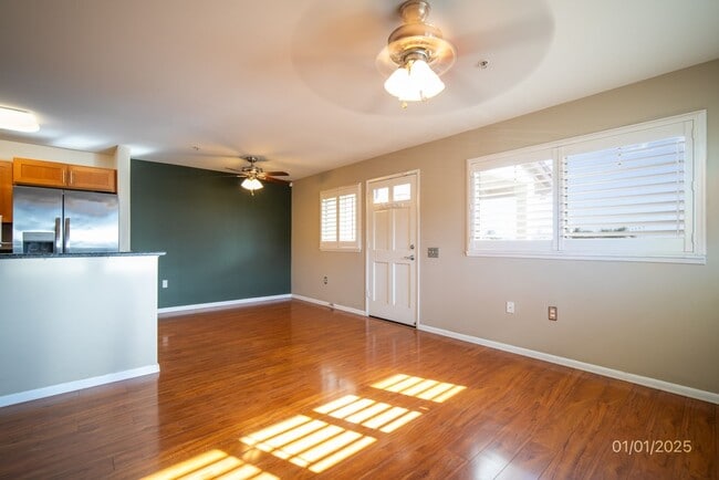 Building Photo - CONVENIENTLY LOCATED 2BR/1BA TOWNHOME IN KEALAKAI @ KAPOLEI (Pets Negotiable)